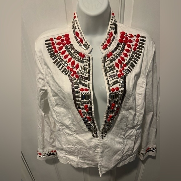 CHICO'S White Jean Studded Jacket NWT- SIZE 1/M - Picture 6 of 8